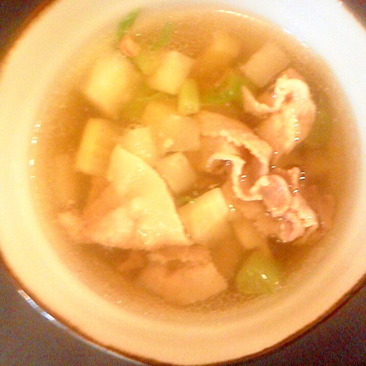 豚バラと大根の生姜スープ